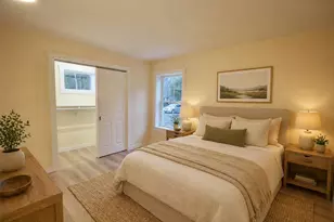 32 Lewis St, Greenville, ME 04441 - Photo 4
