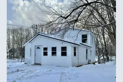 35 Chase Avenue, Mexico, ME 04257 - Photo 2