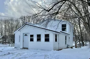 35 Chase Ave, Mexico, ME 04257 - Photo 2