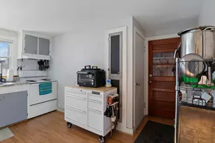 48 Longfellow St, Westbrook, ME 04092 - Photo 4