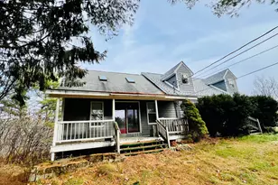 1883 Essex St, Bangor, ME 04401 - Photo 2