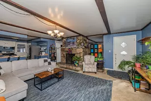 2 Wainwright Ave, Kittery, ME 03904 - Photo 8