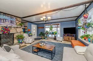 2 Wainwright Ave, Kittery, ME 03904 - Photo 6