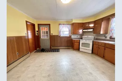 45 Vermont Street, Millinocket, ME 04462 - Photo 16