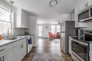 466 Essex St, Bangor, ME 04401 - Photo 12