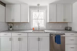 466 Essex St, Bangor, ME 04401 - Photo 14