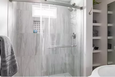 466 Essex Street, Bangor, ME 04401 - Photo 30