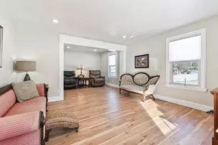 26 Spring St, Mechanic Falls, ME 04256 - Photo 16