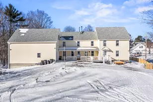 26 Spring St, Mechanic Falls, ME 04256 - Photo 4