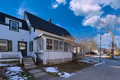 84 Pleasant Street, Rockland, ME 04841 - Photo 2