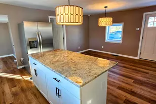 29 Exchange St, Presque Isle, ME 04769 - Photo 10