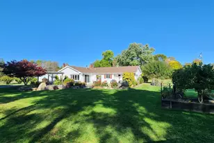 105 Warrenton St, Rockport, ME 04856 - Photo 8