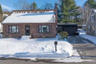 25 Shank St, Lewiston, ME 04240 - Photo 2