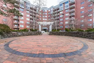 148 Breakwater Dr, South Portland, ME 04106 - Photo 2