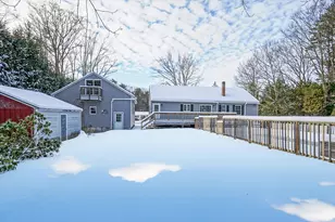 21 Winter St, Buxton, ME 04093 - Photo 4