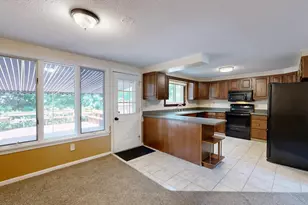 95 Lane Ave, Portland, ME 04103 - Photo 6