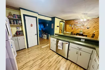 389 Houlton Road, Presque Isle, ME 04769 - Photo 16