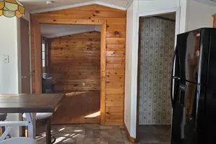 10 E Oxford Rd, Oxford, ME 04270 - Photo 8