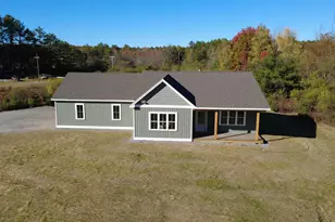 179 Weeks Rd, Gardiner, ME 04345 - Photo 10