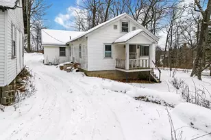 7 Frog Holler Ln, Augusta, ME 04330 - Photo 4