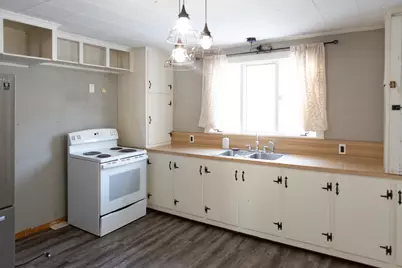 71 Franklin Avenue, Houlton, ME 04730 - Photo 4