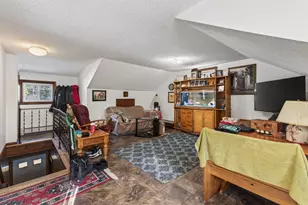 36 Edgemont Ave, Waterville, ME 04901 - Photo 4