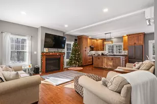 1090 Middle Rd, Waterboro, ME 04061 - Photo 8