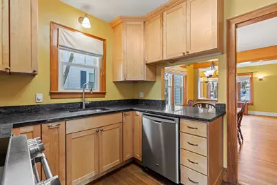 32 Wolcott Street, Portland, ME 04102 - Photo 10