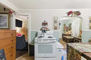 942 Lisbon St, Lewiston, ME 04240 - Photo 20