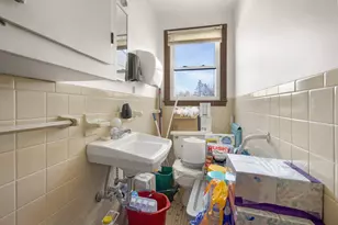 913 Essex St, Bangor, ME 04401 - Photo 52