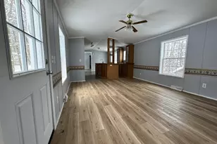 31 Squire Ct, Winthrop, ME 04364 - Photo 2