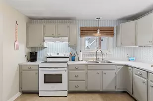 1 Jeanne Dr, Topsham, ME 04086 - Photo 8