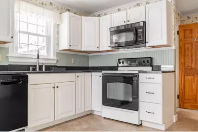 52 Earle Avenue, Bangor, ME 04401 - Photo 6