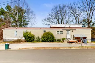 399 High St, Rumford, ME 04276 - Photo 2