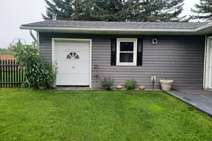 107 Morse St, Van Buren, ME 04785 - Photo 2