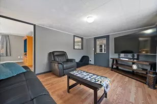 336 Lakeview Rd, Glenburn, ME 04401 - Photo 14