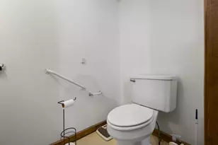 913 Essex St, Bangor, ME 04401 - Photo 30