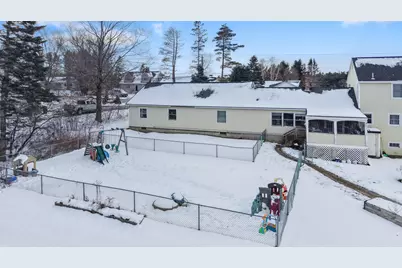 913 Essex Street, Bangor, ME 04401 - Photo 6