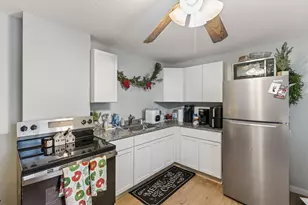 93 Summer St, Biddeford, ME 04005 - Photo 10