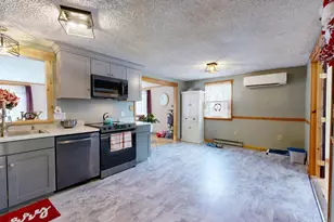 11 Highland Heights, Winthrop, ME 04364 - Photo 10