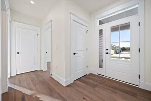 7 Donegal Dr, Veazie, ME 04401 - Photo 4