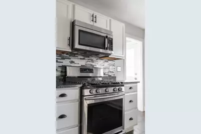 121 Harthorn Avenue, Bangor, ME 04401 - Photo 8