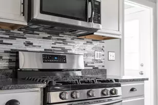 121 Harthorn Ave, Bangor, ME 04401 - Photo 8