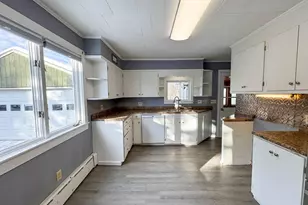 31 Edwards St, Lincoln, ME 04457 - Photo 6