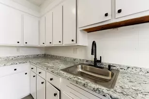 134 - 136 Sawyer St, South Portland, ME 04106 - Photo 50