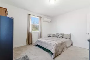 394 Highland Ave, Gardiner, ME 04345 - Photo 10