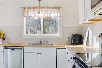 394 Highland Avenue, Gardiner, ME 04345 - Photo 30