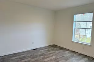 136 Galilee Rd, Farmington, ME 04938 - Photo 10