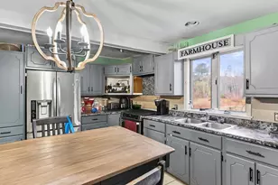 125 S Main St, Mechanic Falls, ME 04256 - Photo 4