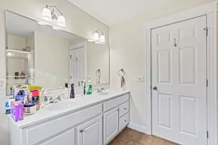 9 Longview Dr, Portland, ME 04103 - Photo 10